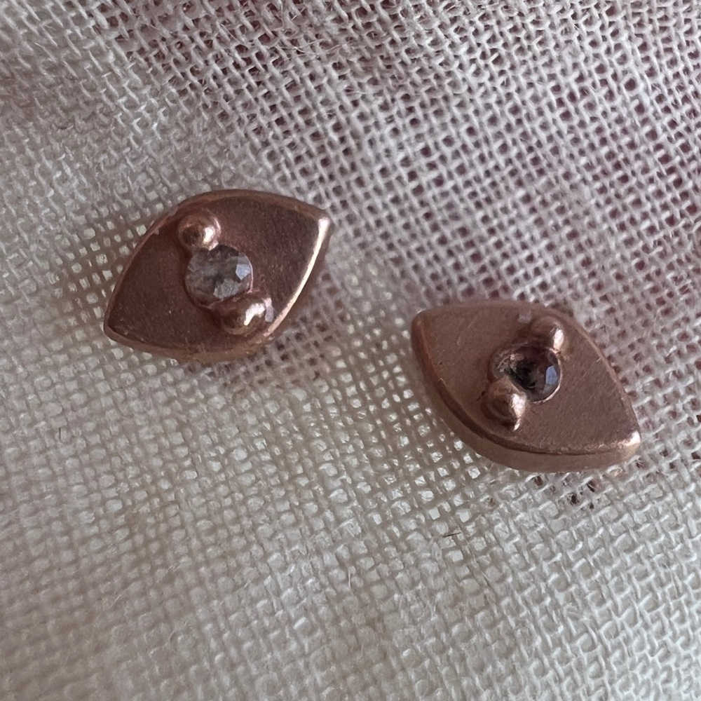 Chic Rose Gold Eye Stud Earrings